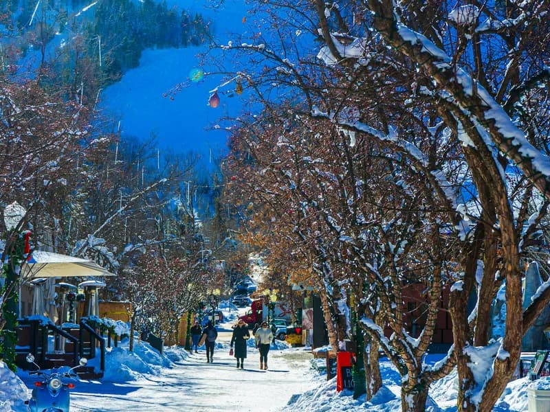 Downtown Aspen Après-Ski & Dining