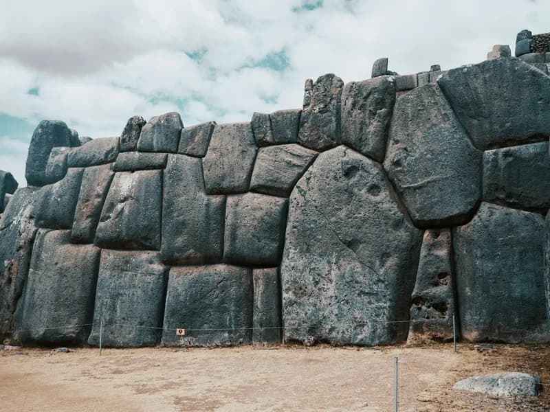 Sacsayhuamán