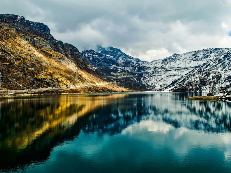 Tsomgo Lake (Changu Lake)