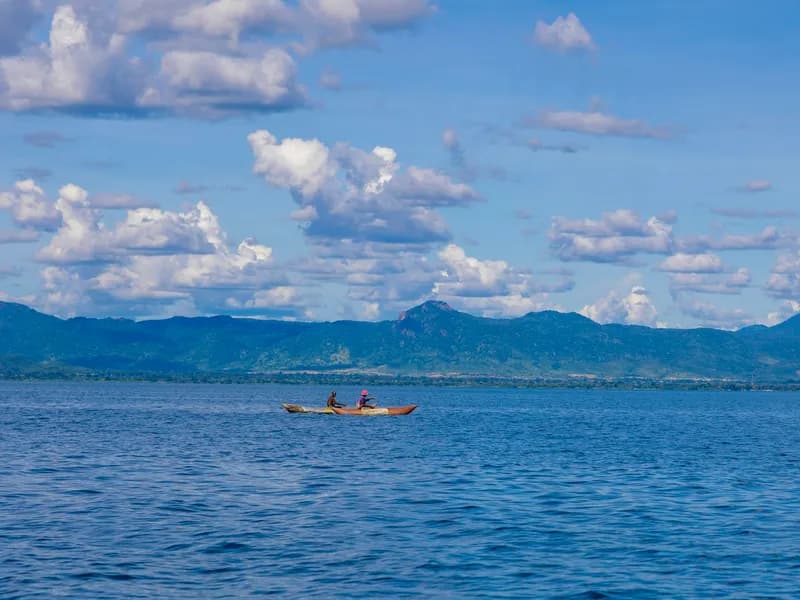 Kayaking to Uninhabited Islands
