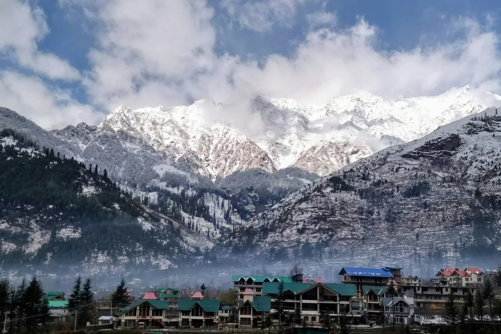 Manali Through Local Eyes: A Conversation with Tenzin, Mountain Guide and Cafe Owner