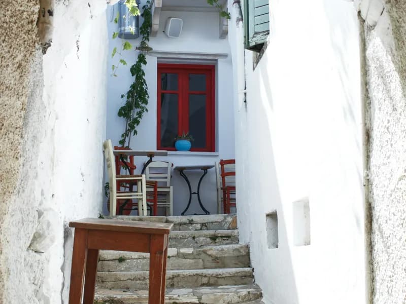 Apeiranthos Village