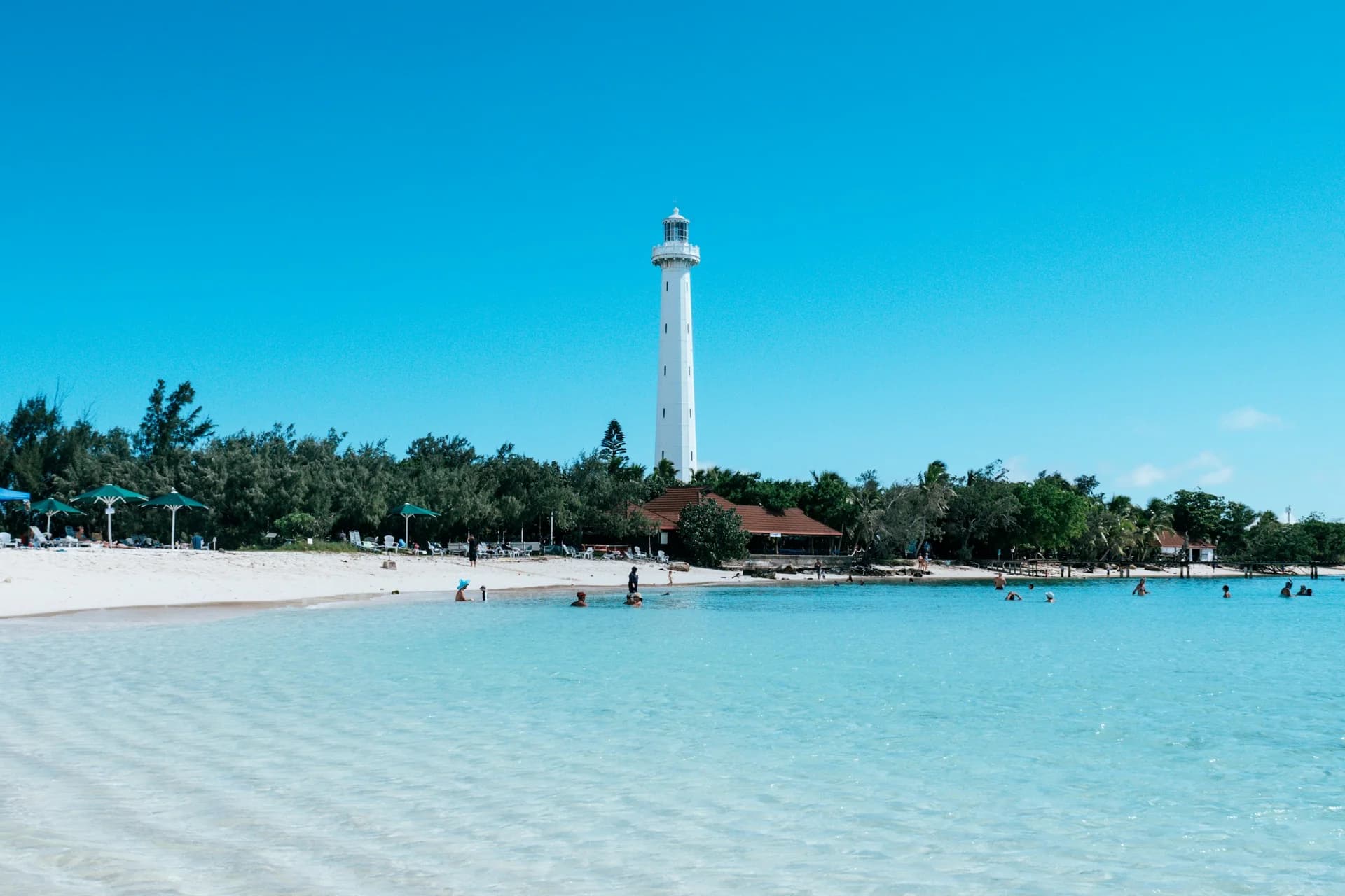 New Caledonia Travel Guide 2026: Reef, Culture & Practical Know-How