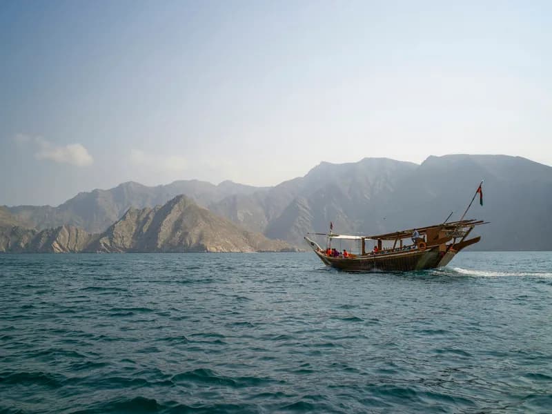 Dhow Cruise Through the Fjords