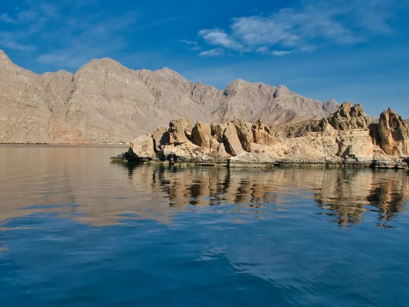 Telegraph Island (Jazirat al Maqlab)