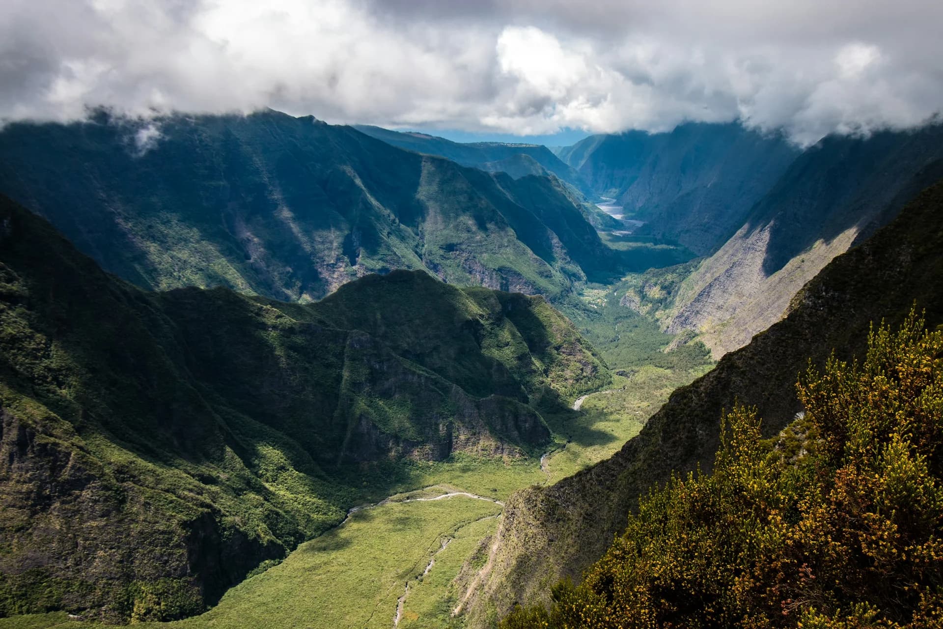 Your 14 Most Common Reunion Island Questions, Answered Honestly