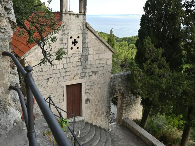 Marjan Hill