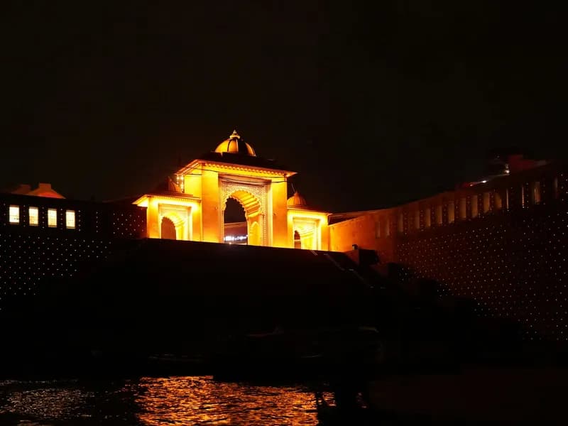 Kashi Vishwanath Temple