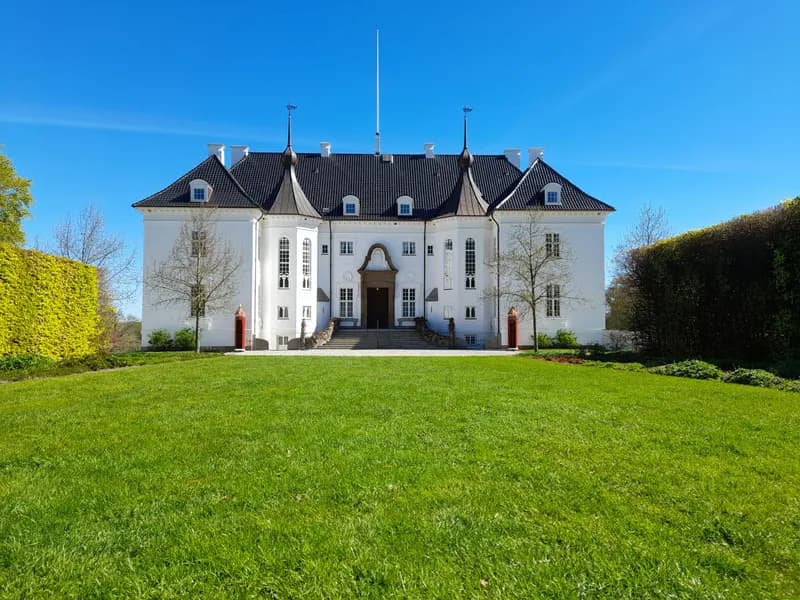 Marselisborg Palace and Deer Park
