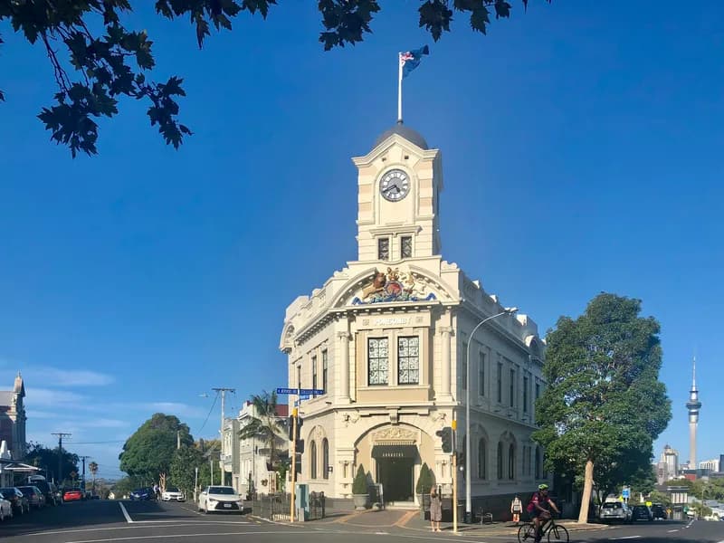 Ponsonby Road