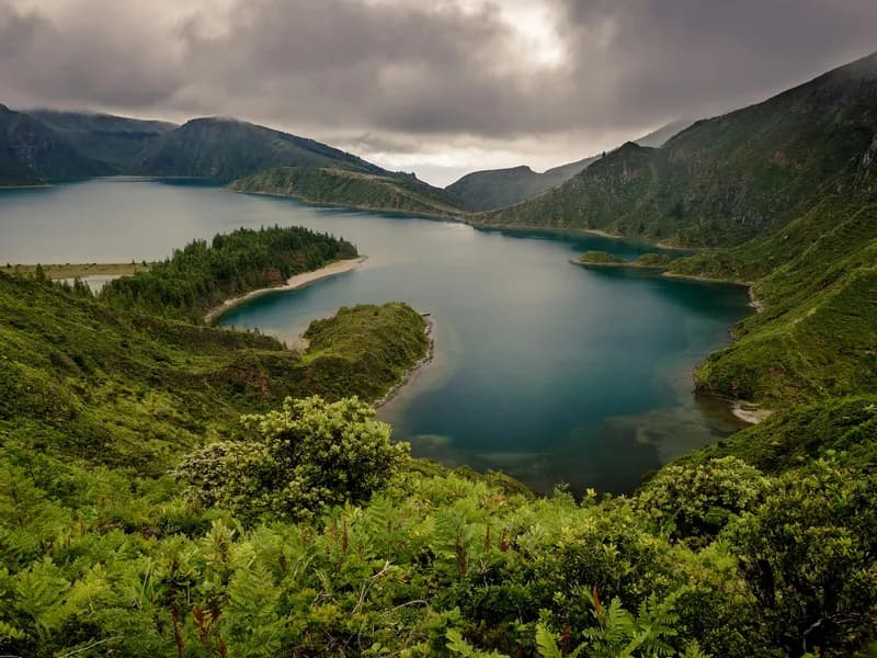 Lagoa do Fogo (Fire Lake)
