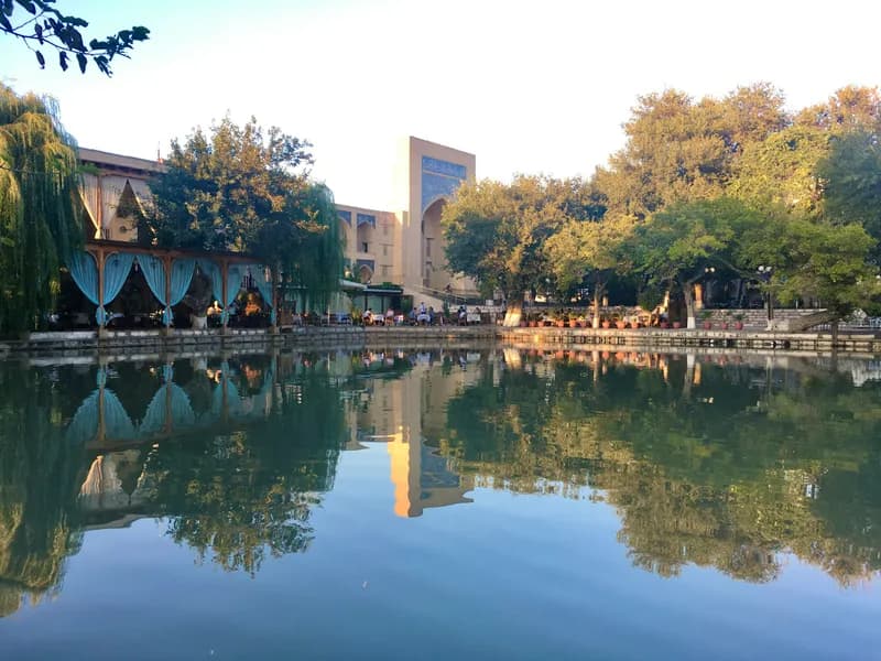 Lyabi-Hauz Plaza
