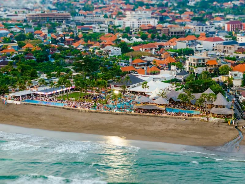 La Brisa & Berawa Beach Clubs