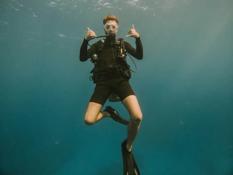 Wall Diving (Bloody Bay Wall, Little Cayman)