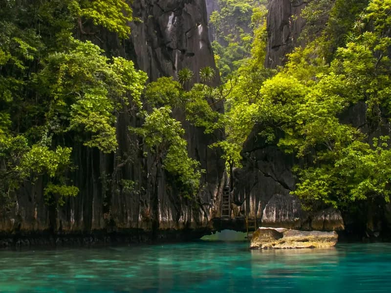 Twin Lagoon