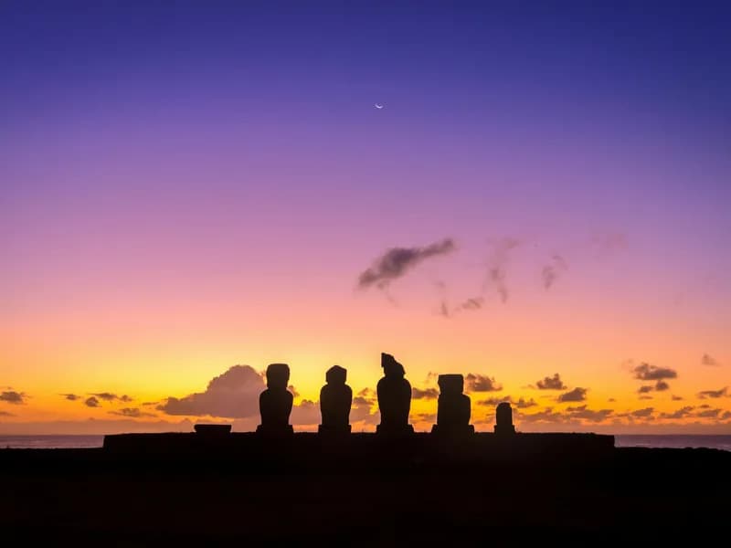 Ahu Tahai (Sunset Moai)