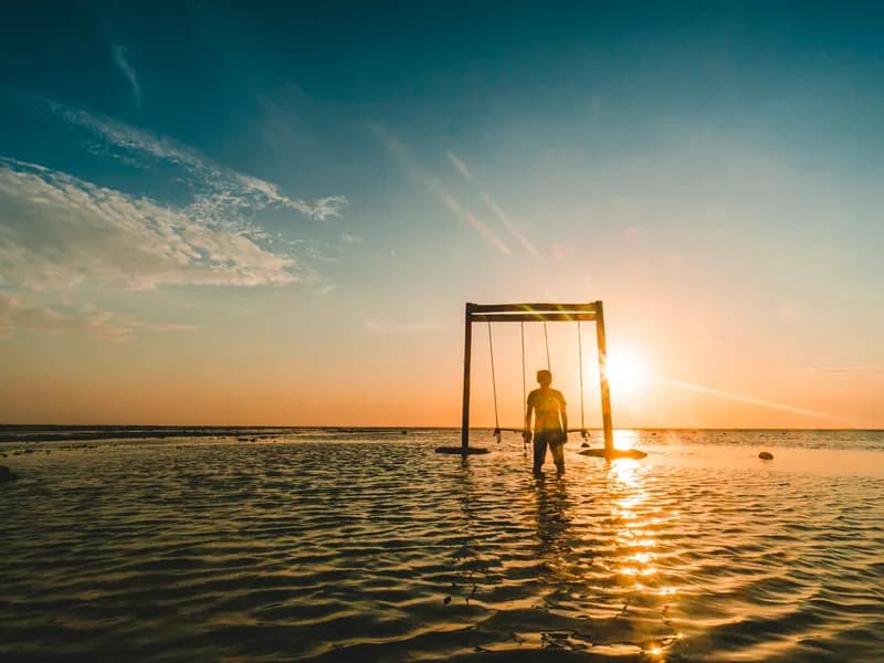 Gili Trawangan Sunset Strip & Swings