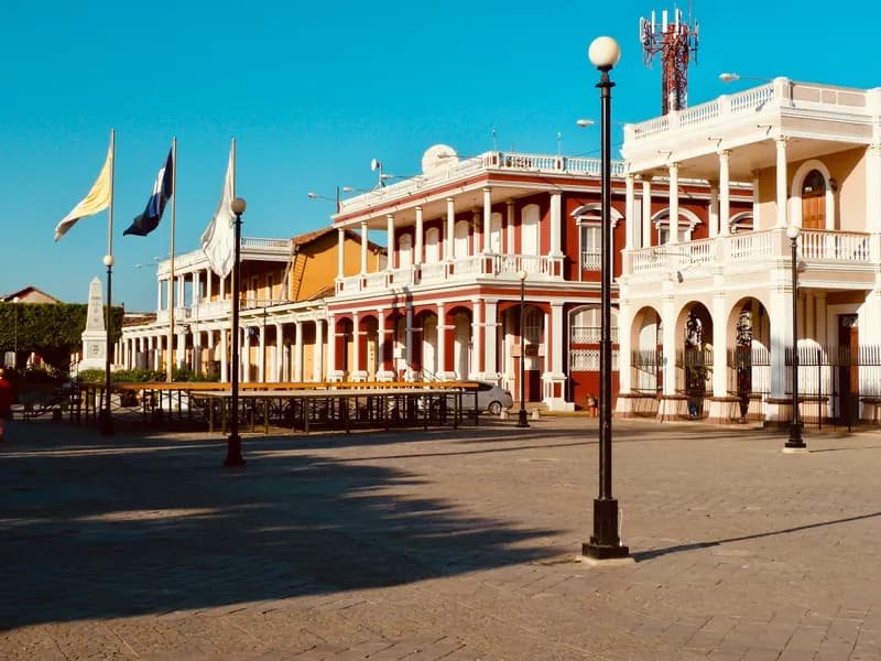Colonial Architecture & Calle La Calzada