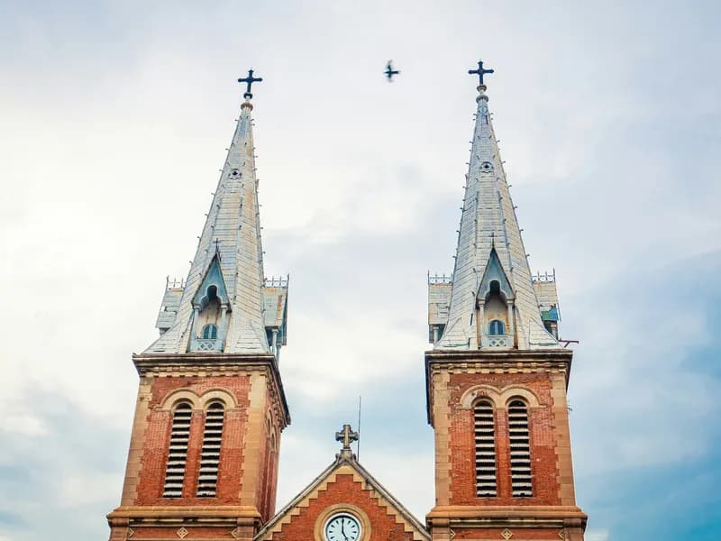 Notre-Dame Cathedral Basilica & Central Post Office