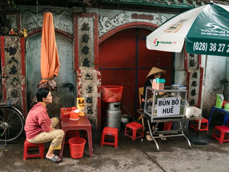 Street Food Tour of District 4