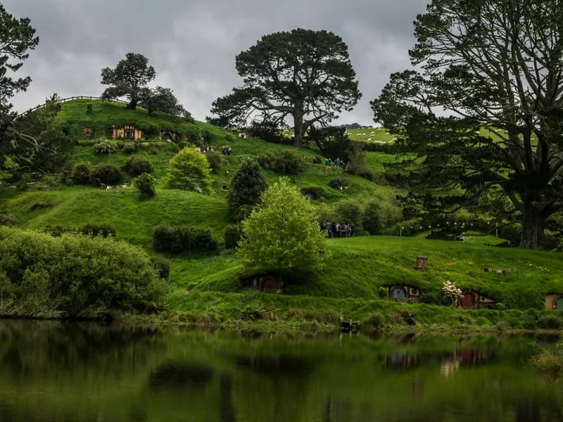 Hobbiton Movie Set Tour