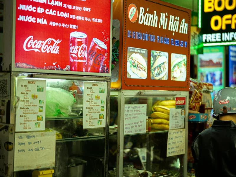 Banh Mi Phuong (The Banh Mi Queen)