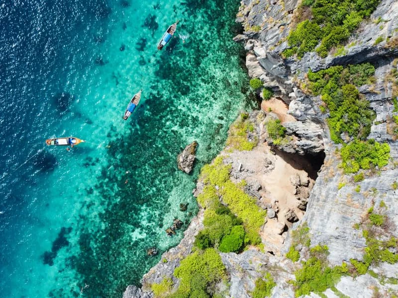 Loh Samah Bay Snorkeling