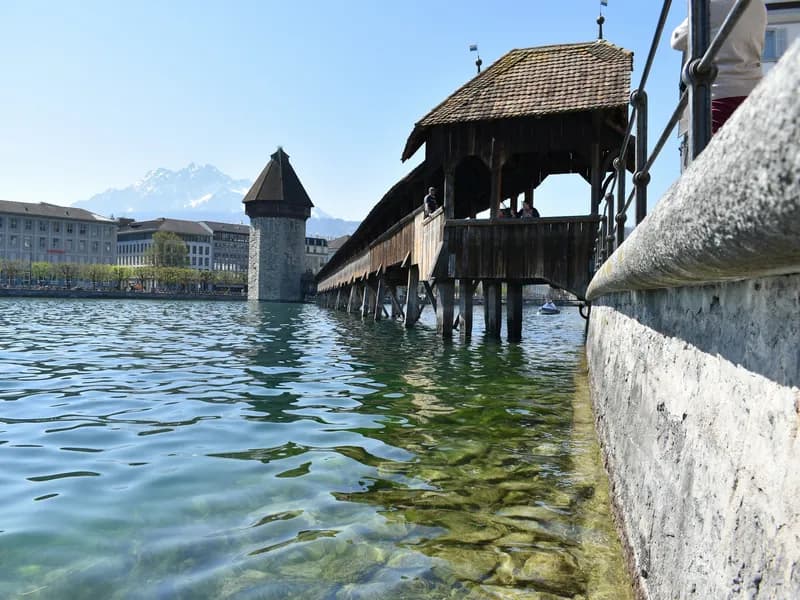Chapel Bridge (Kapellbrücke)
