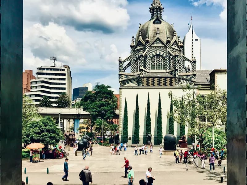 Plaza Botero