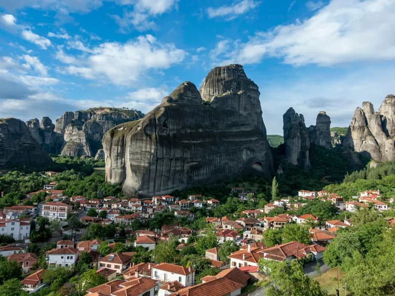 Kastraki Village
