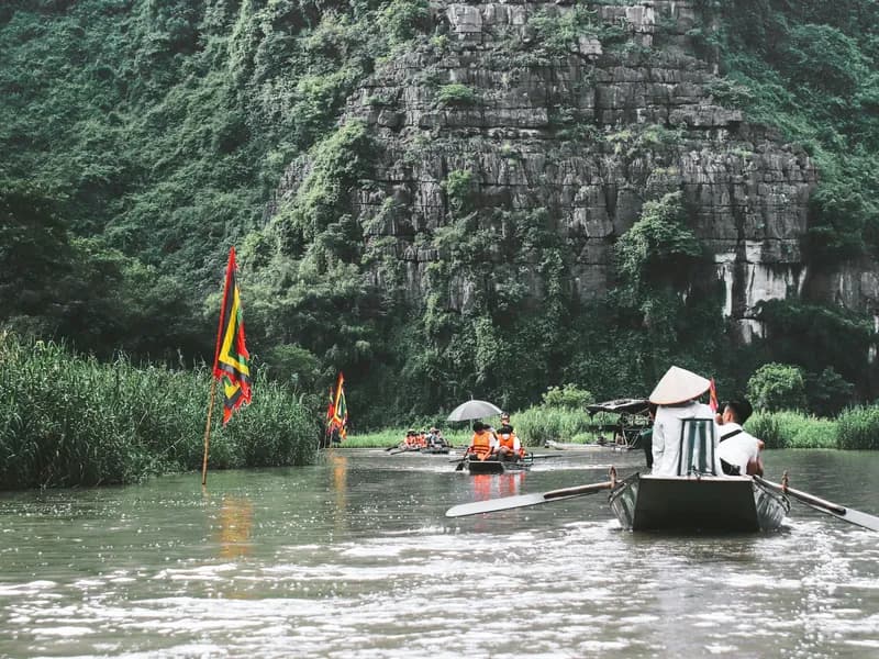 Tam Coc (Three Caves)