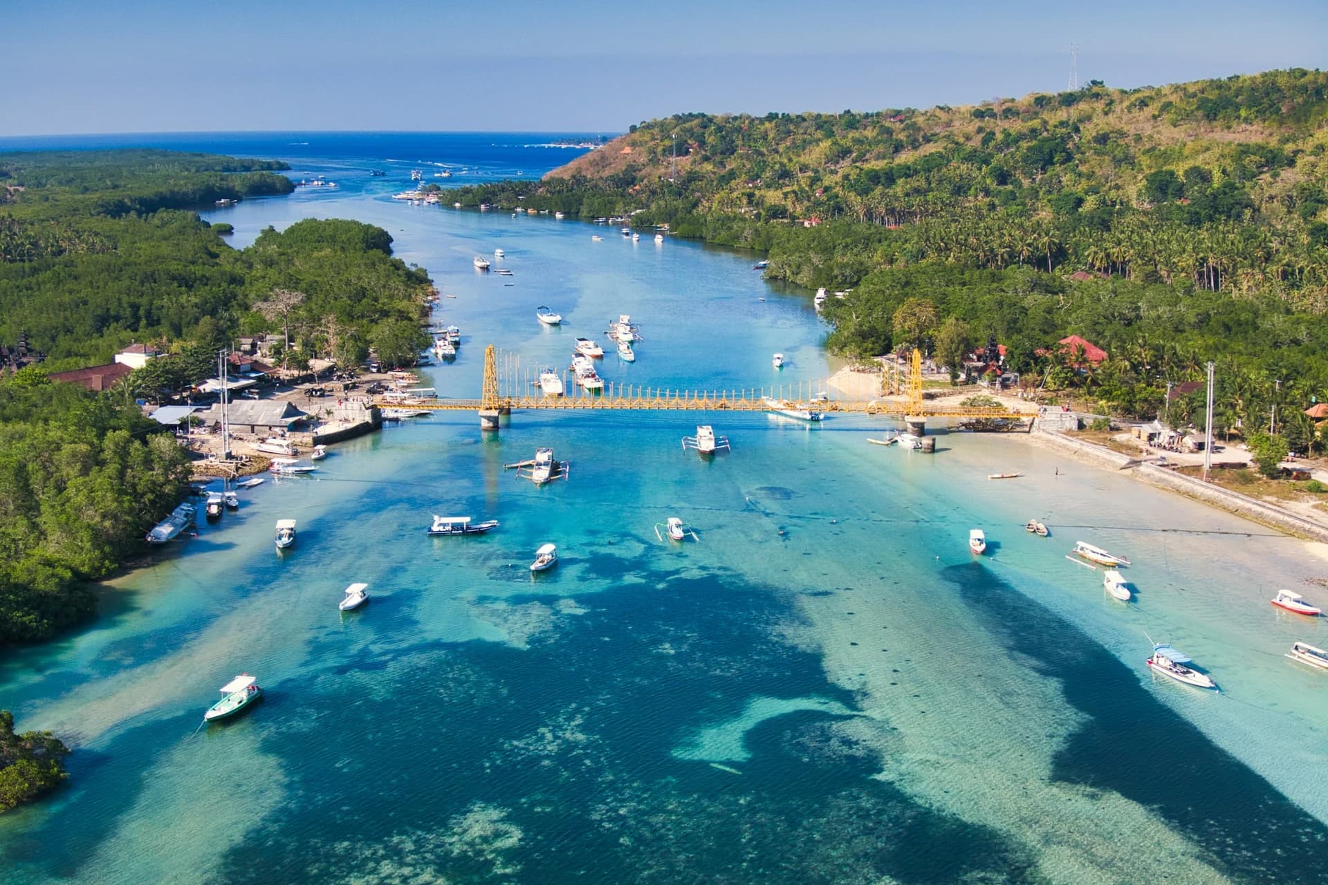 Everything You're Wondering About Nusa Lembongan, Answered