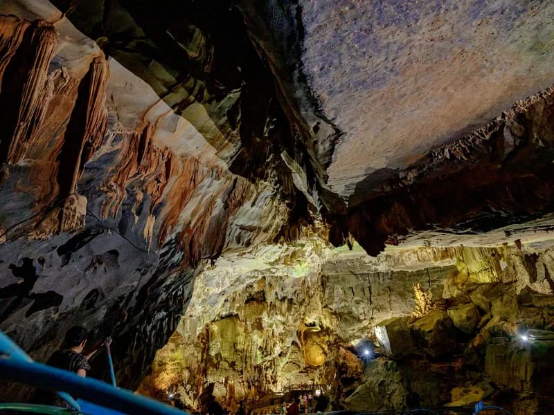 Paradise Cave (Thien Duong)