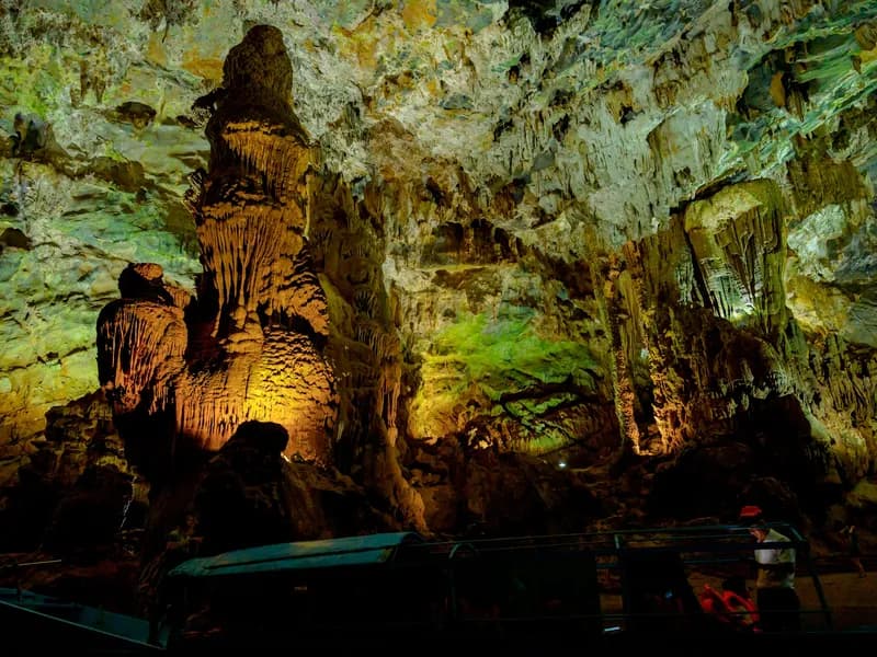 Phong Nha Cave