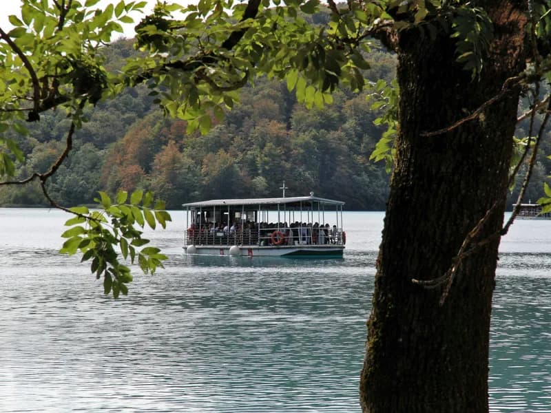 Kozjak Lake Panoramic Boat