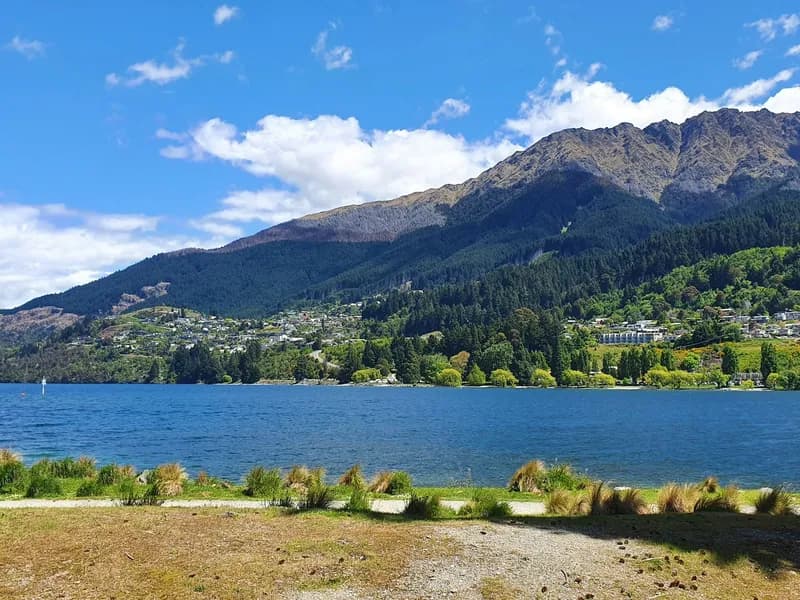 Queenstown Gardens & Lakefront