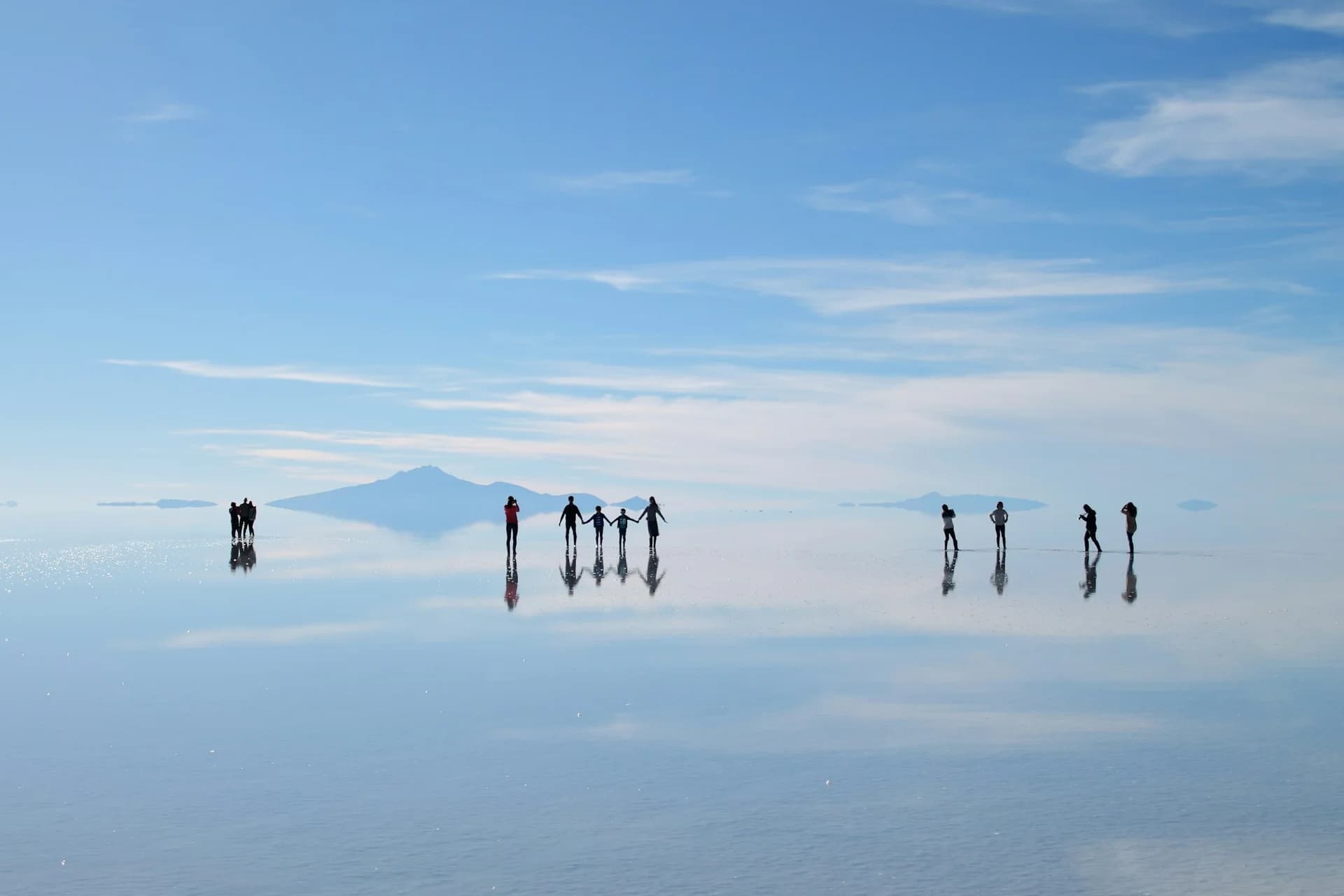 The Complete Salar de Uyuni Guide: 1-Day, 3-Day, and DIY Tour Options for 2026