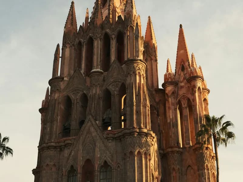 Jardin Principal (Main Plaza)