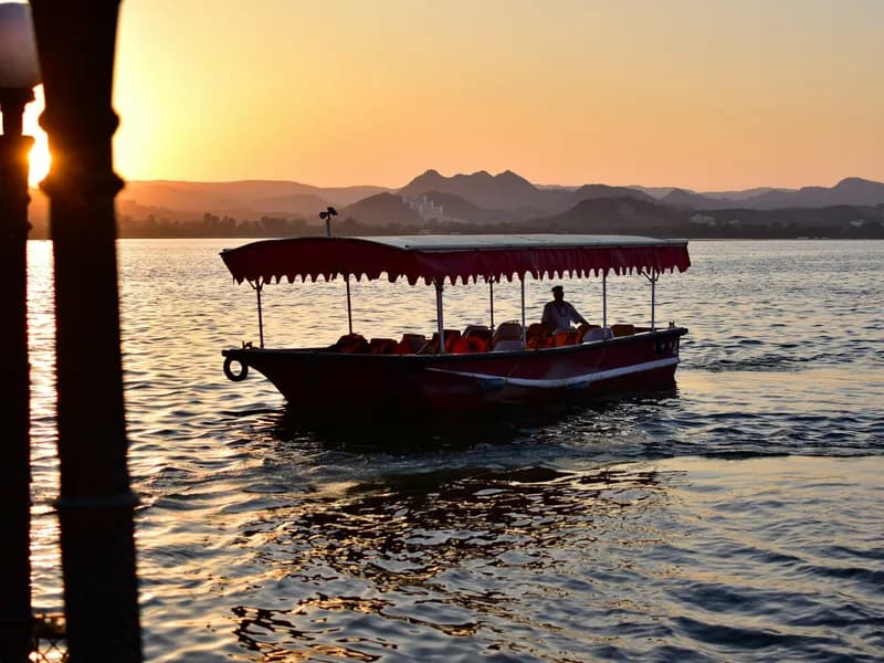 Lake Pichola Boat Ride