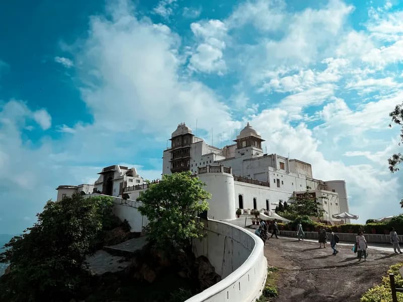 Monsoon Palace (Sajjangarh)