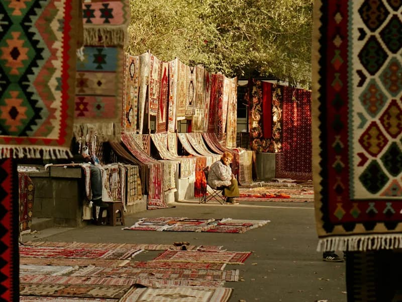 Vernissage Open-Air Market